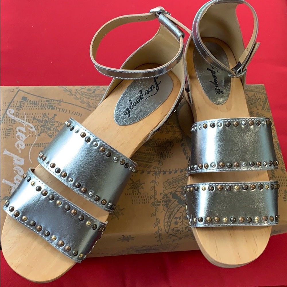 Free People Clog